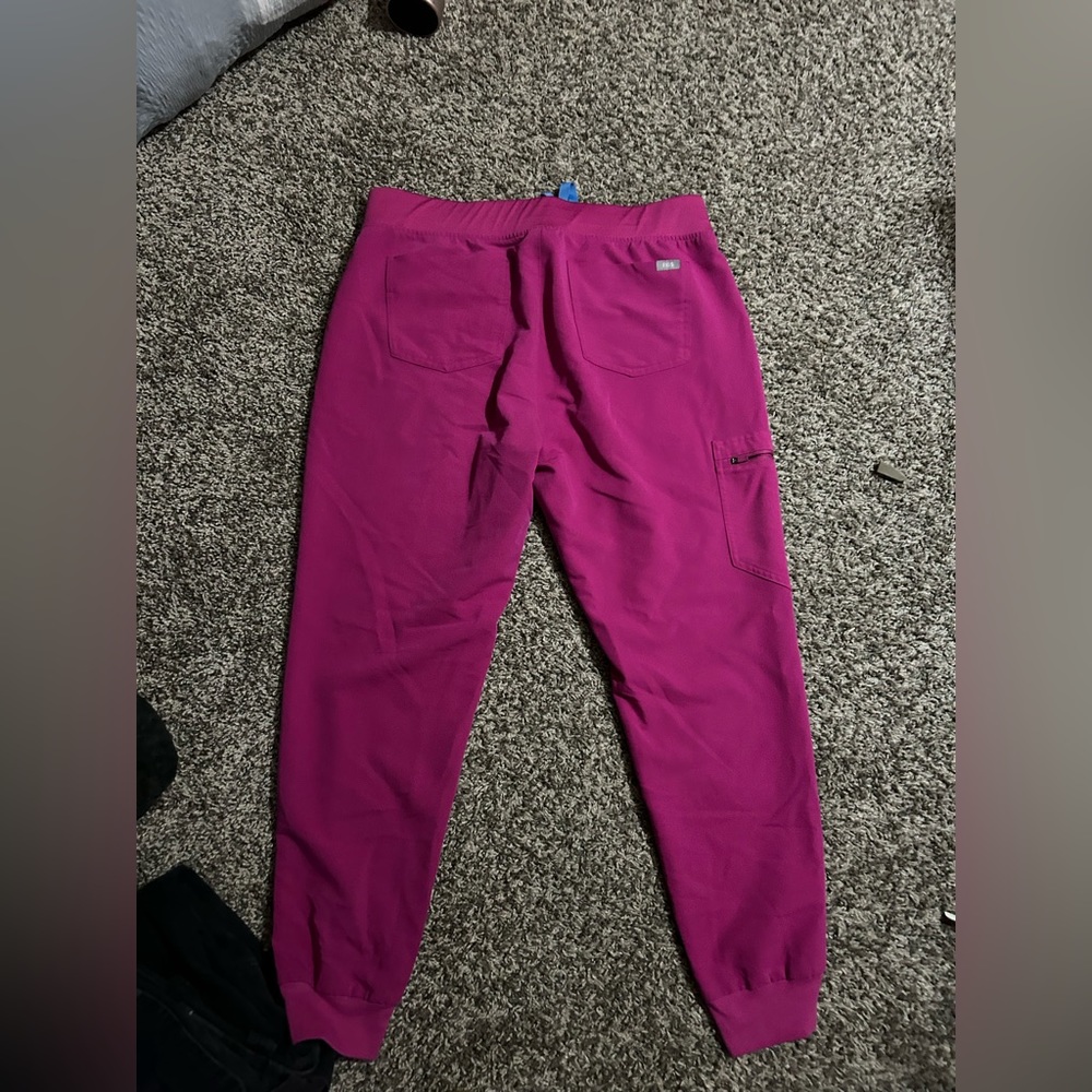 FIGS joggers